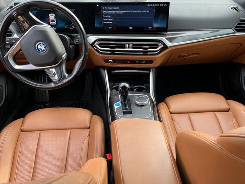 Used 2022 BMW i4 eDrive40 image 3