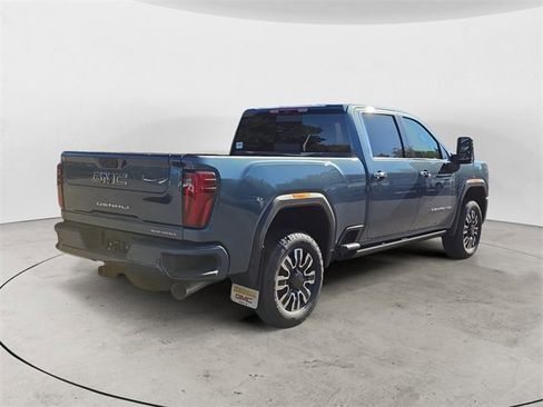 New 2025 GMC Sierra 2500 Denali Ultimate image 5