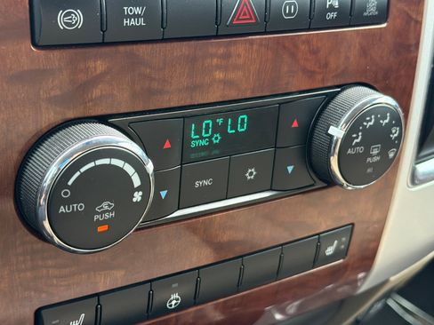 Used 2011 RAM 2500 Laramie w/ Cold Weather Group AWD/4WD image 16