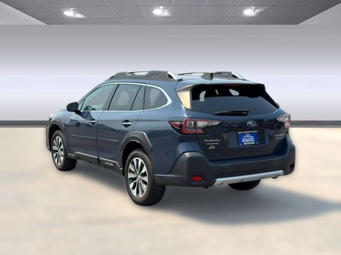 Used 2024 Subaru Outback Touring XT AWD/4WD image 3