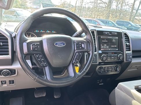 Used 2015 Ford F150 XLT w/ Equipment Group 301A Mid image 9