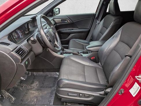 Used 2017 Honda Accord Sport image 17