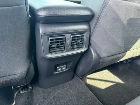 Certified 2022 Toyota RAV4 XLE AWD/4WD image 8