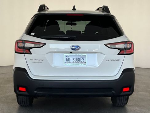 Certified 2024 Subaru Outback Premium AWD/4WD image 5