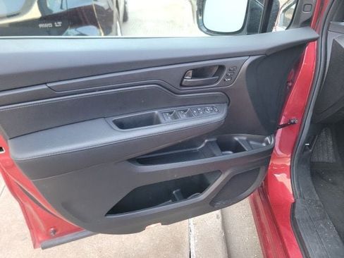 Used 2025 Honda Odyssey Sport-L image 12