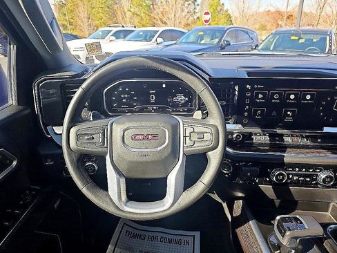 Used 2022 GMC Sierra 1500 Elevation w/ Preferred Package image 18