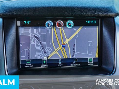 Used 2015 Chevrolet Suburban LT RWD image 37