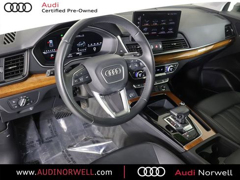 Used 2023 Audi Q5 2.0T Premium Plus w/ Premium Plus Package AWD/4WD image 2