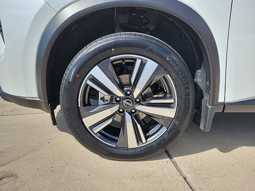 Certified 2024 Nissan Rogue SL w/ SL Premium Package AWD/4WD image 8