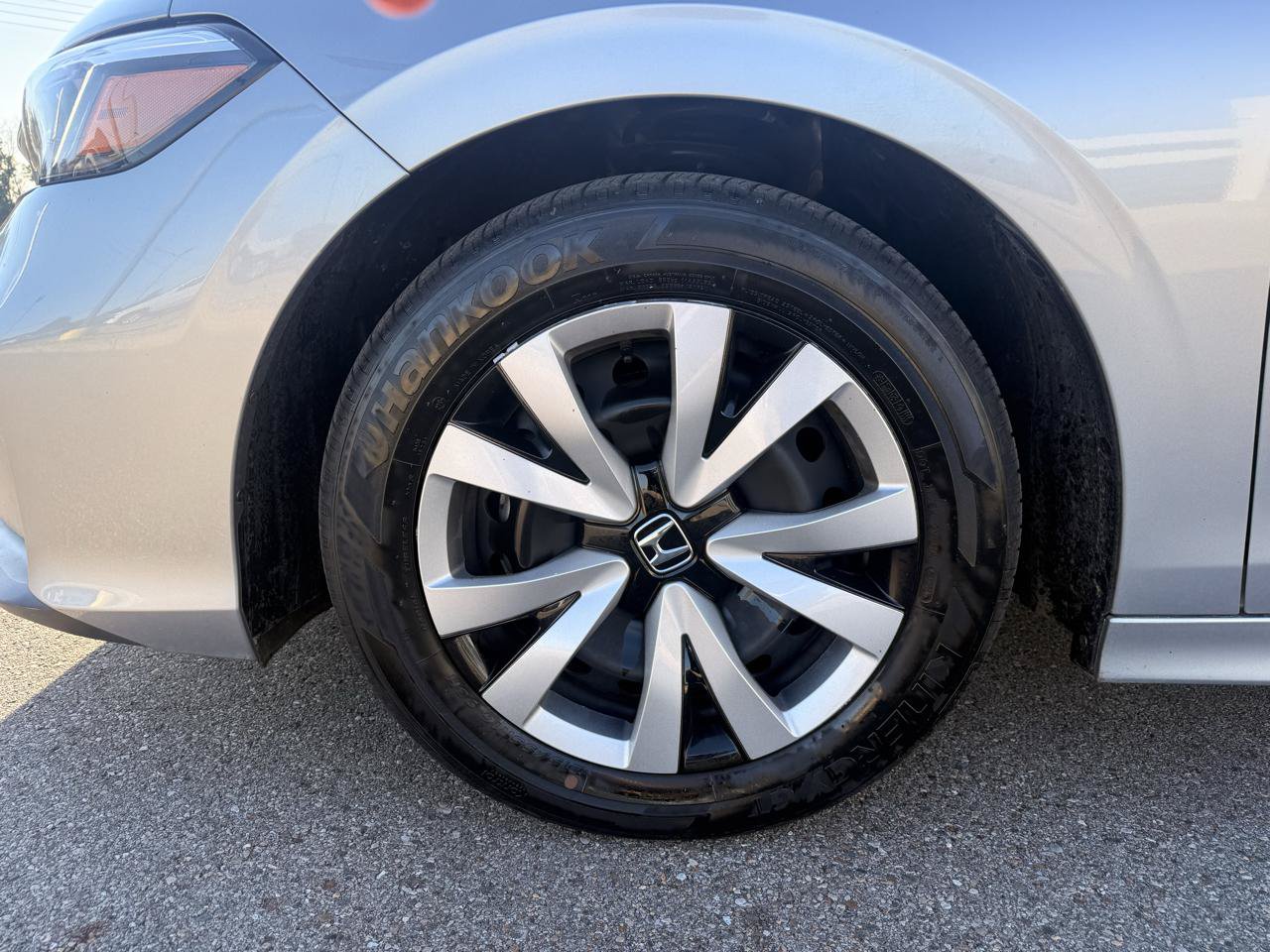 Used 2025 Honda Civic LX image 10