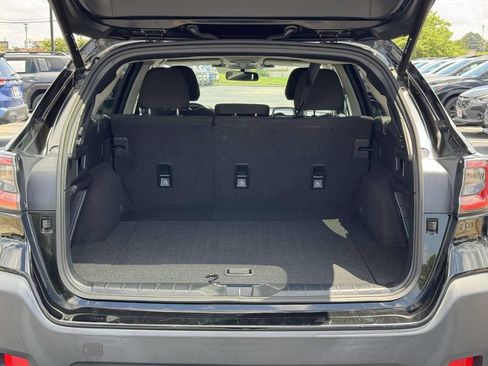 Used 2023 Subaru Outback Premium AWD/4WD image 14