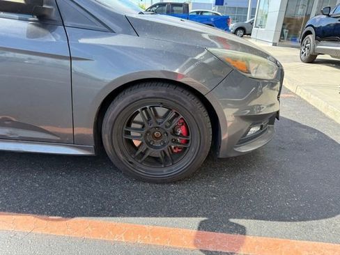 Used 2015 Ford Focus ST FWD image 16