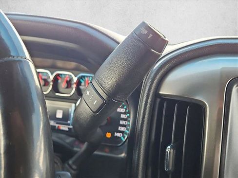 Used 2018 Chevrolet Silverado 1500 High Country image 12