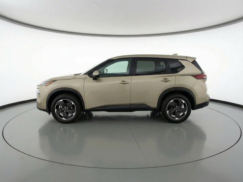 Used 2025 Nissan Rogue SV image 5