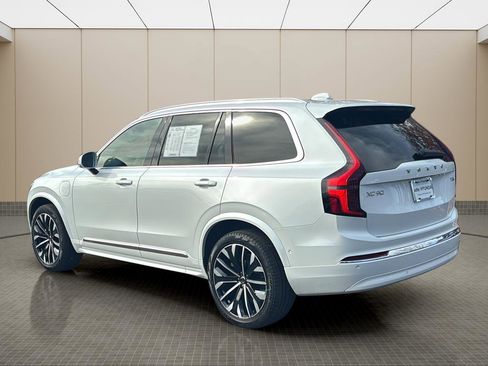 Used 2025 Volvo XC90 T8 Ultra image 3
