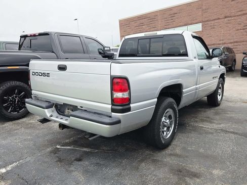 Used 2001 Dodge Ram 1500 Truck 2WD Regular Cab image 2