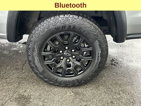 Used 2024 Chevrolet Colorado Trail Boss image 9