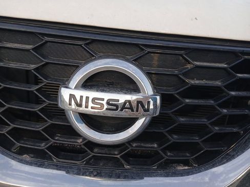 Used 2016 Nissan Sentra SV FWD image 2