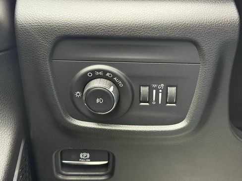 New 2026 Jeep Grand Cherokee L Limited AWD/4WD image 18