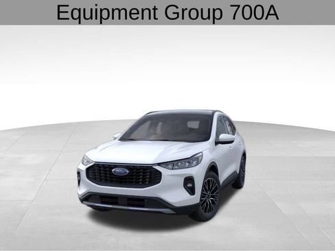 New 2025 Ford Escape SE image 3