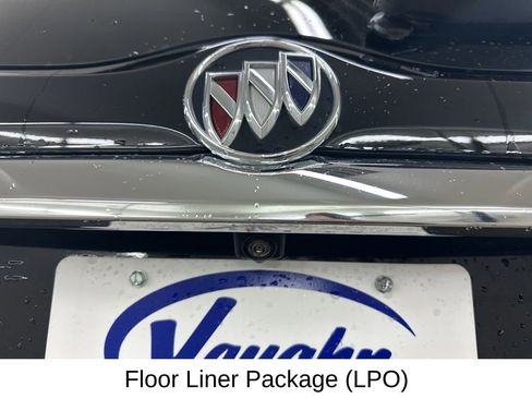 Used 2024 Buick Enclave Essence w/ Experience Buick Package image 16