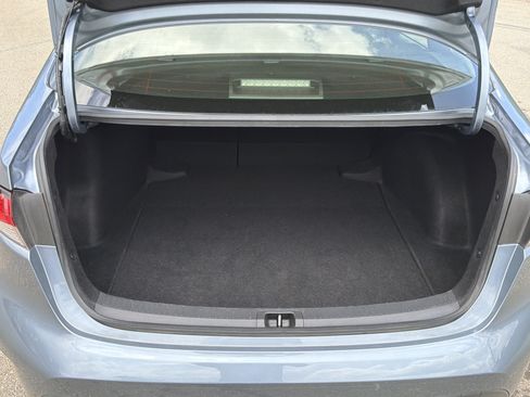 Used 2023 Toyota Corolla LE FWD image 18