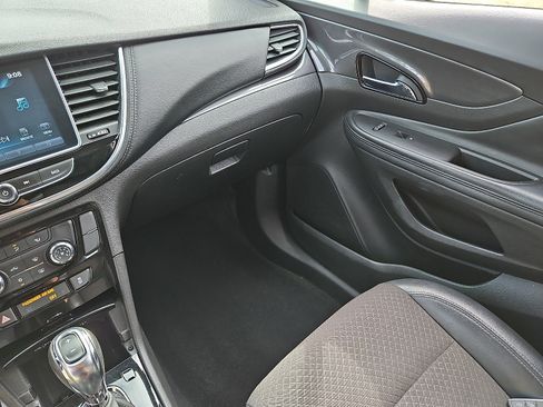 Certified 2019 Buick Encore Preferred FWD image 24