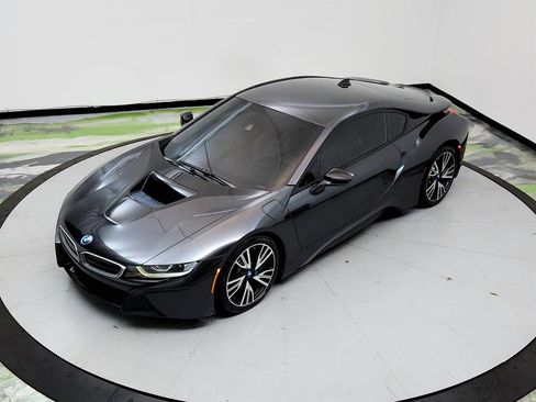 Used 2016 BMW i8 image 29
