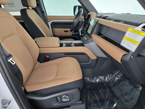 New 2026 Land Rover Defender 130 V8 AWD/4WD image 3