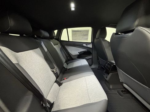 New 2025 Volkswagen ID.4 Pro image 15