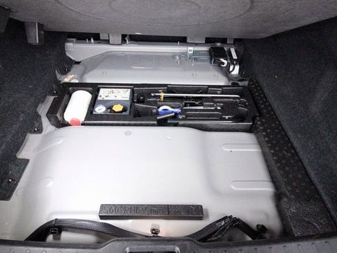 Certified 2023 Volvo S60 T8 Plus image 28