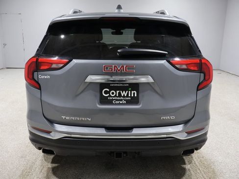 Used 2018 GMC Terrain SLT w/ Preferred Package image 3