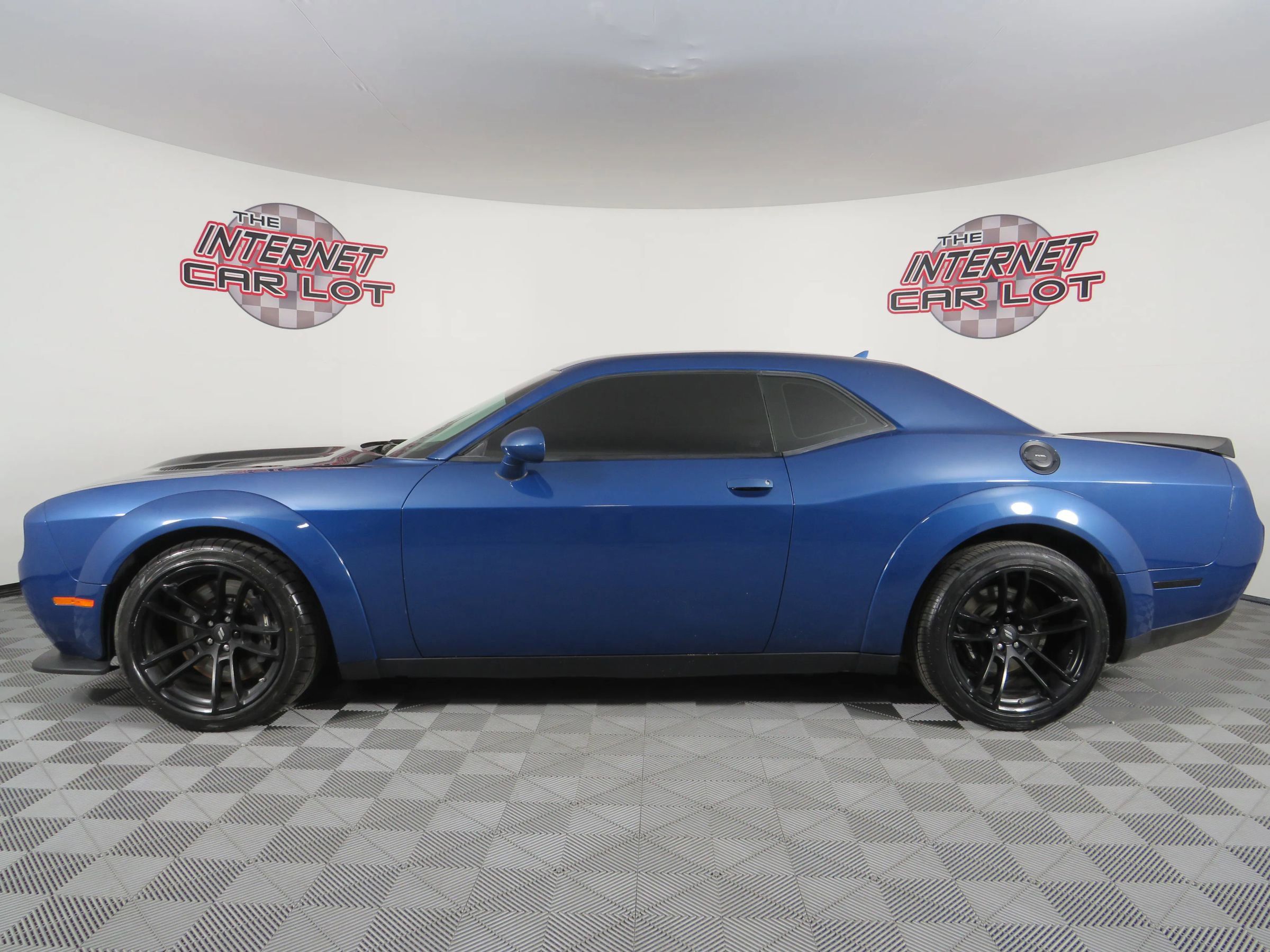 Used 2021 Dodge Challenger R/T Scat Pack RWD image 4