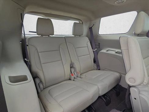 Used 2017 GMC Acadia Denali w/ Technology Package FWD image 18