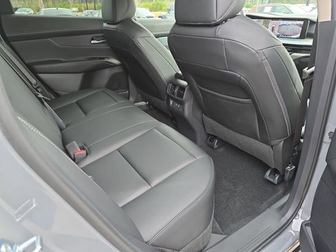 Used 2025 Nissan Murano SL image 14