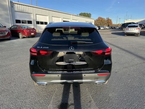 New 2025 Mercedes-Benz GLA 250 image 6