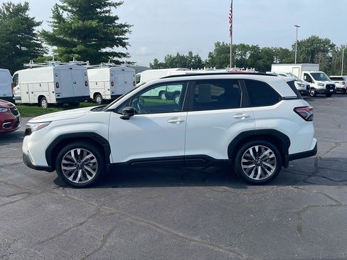 Used 2026 Subaru Forester Touring AWD/4WD image 2