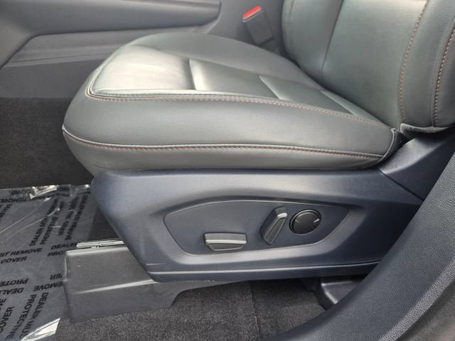 Used 2025 Ford Explorer Active w/ Active Comfort Package AWD/4WD image 10