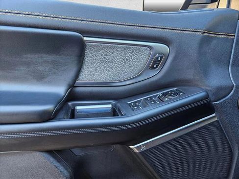 Certified 2025 Ford Expedition Tremor image 9