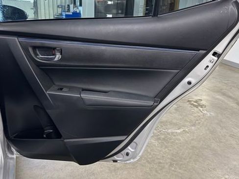 Used 2018 Toyota Corolla SE w/ Carpet Mat Package (TMS) FWD image 24