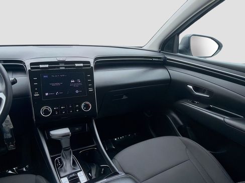 Used 2024 Hyundai Tucson SE FWD image 19