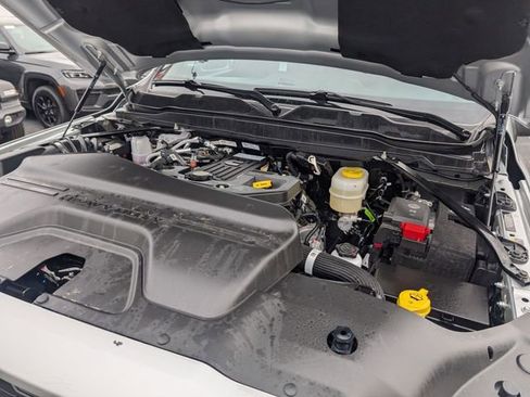 New 2026 RAM 2500 Tradesman AWD/4WD image 31