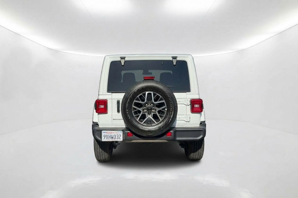 Used 2026 Jeep Wrangler Unlimited Sahara AWD/4WD image 7