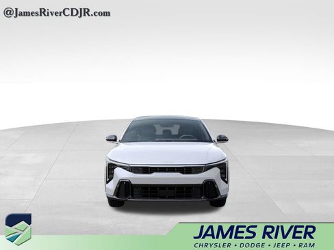 Used 2026 Kia K4 GT-Line w/ GT-Line Premium Package FWD image 2