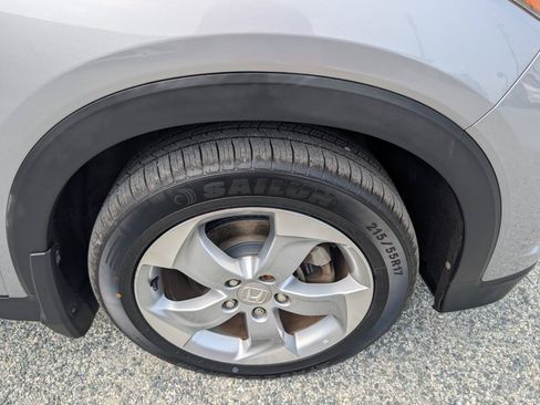 Used 2017 Honda HR-V EX image 4