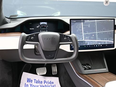 Used 2022 Tesla Model S image 36