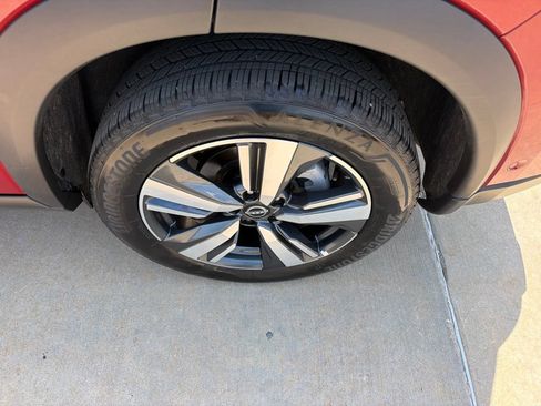 Used 2026 Nissan Rogue SL AWD/4WD image 9
