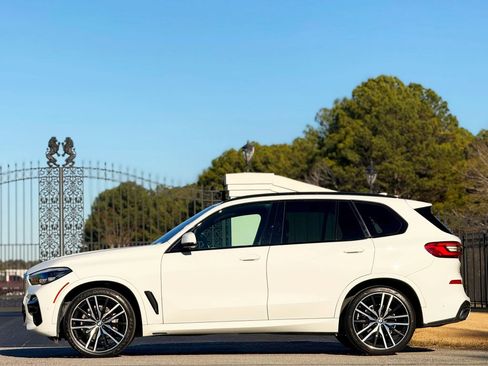 Used 2019 BMW X5 xDrive40i w/ M Sport Package image 7