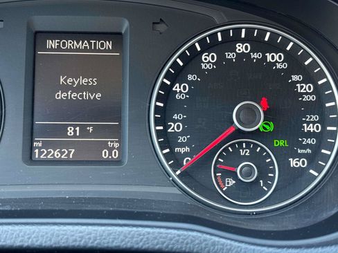 Used 2014 Volkswagen Passat TDI SEL Premium FWD image 16