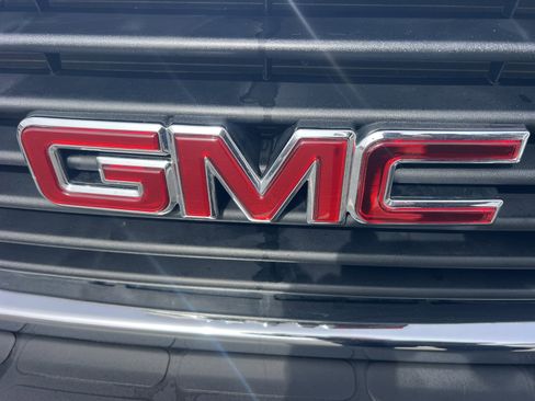 Used 2024 GMC Savana 2500 w/ Driver Convenience Package image 33